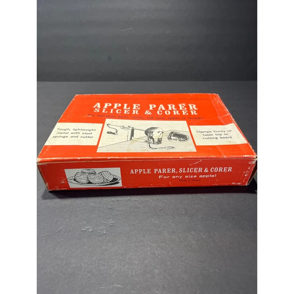 Vintage Apple Parer Slicer Corer Green Metal Hand Crank Peeler with Box